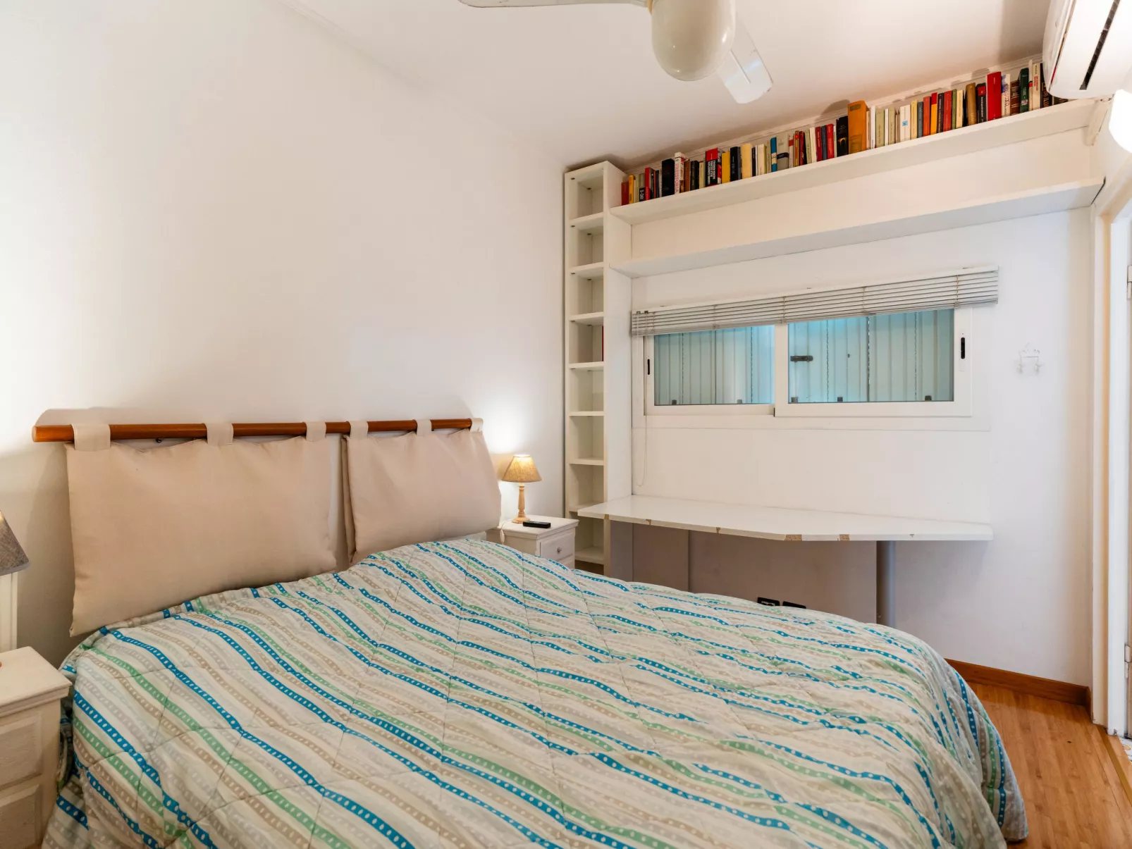 Capo Pino tra le Onde-Binnen