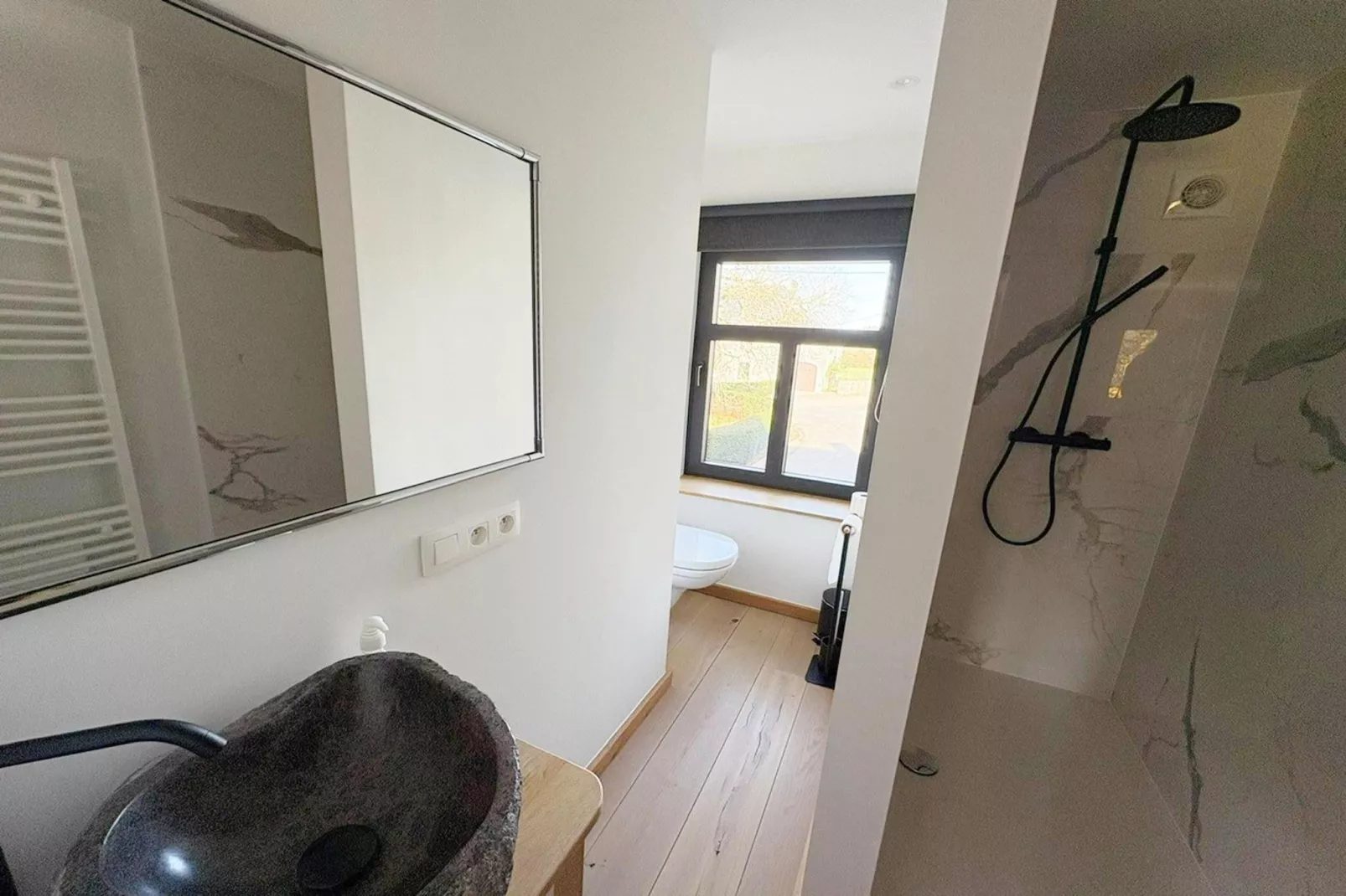 Maison Rose-Badkamer