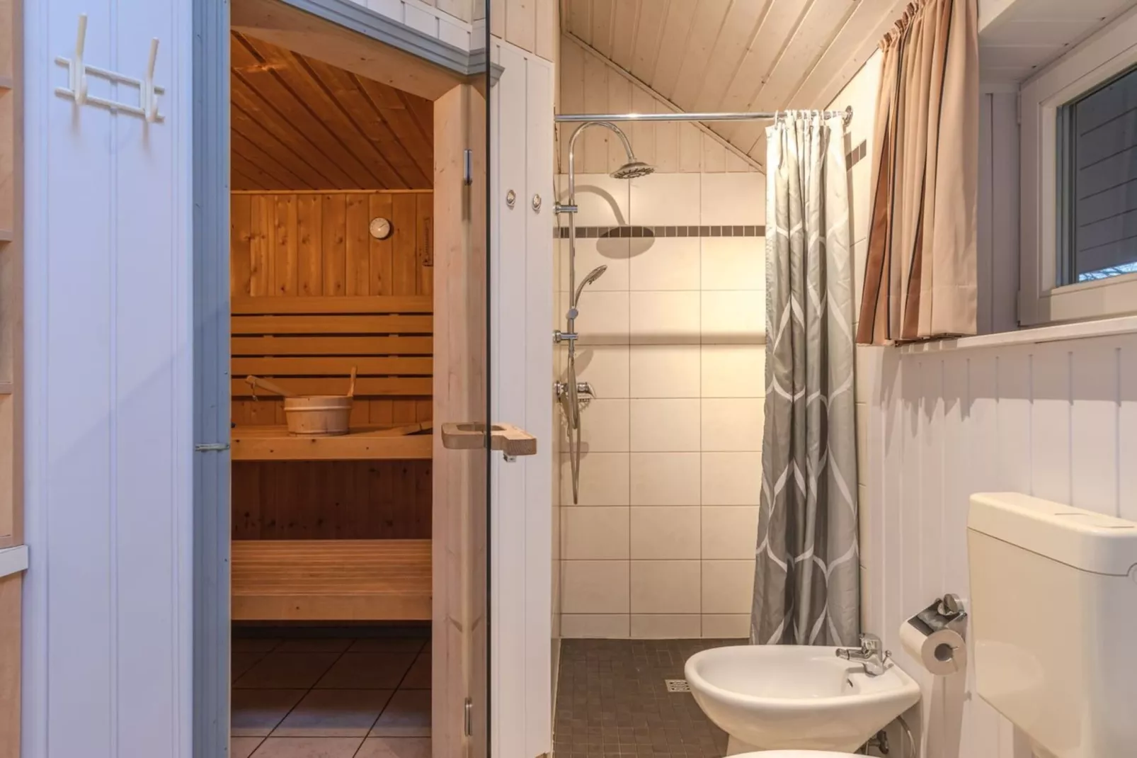 Seeschwalbe Classic 283-Badkamer