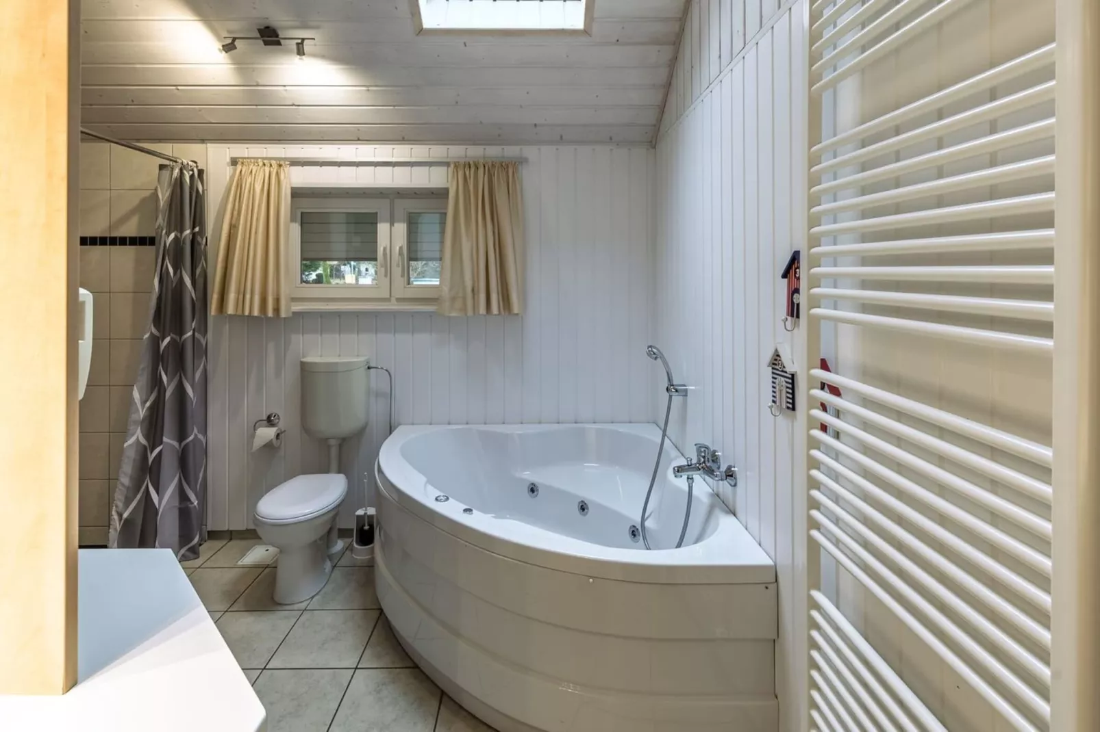 Seeschwalbe Classic 285-Badkamer