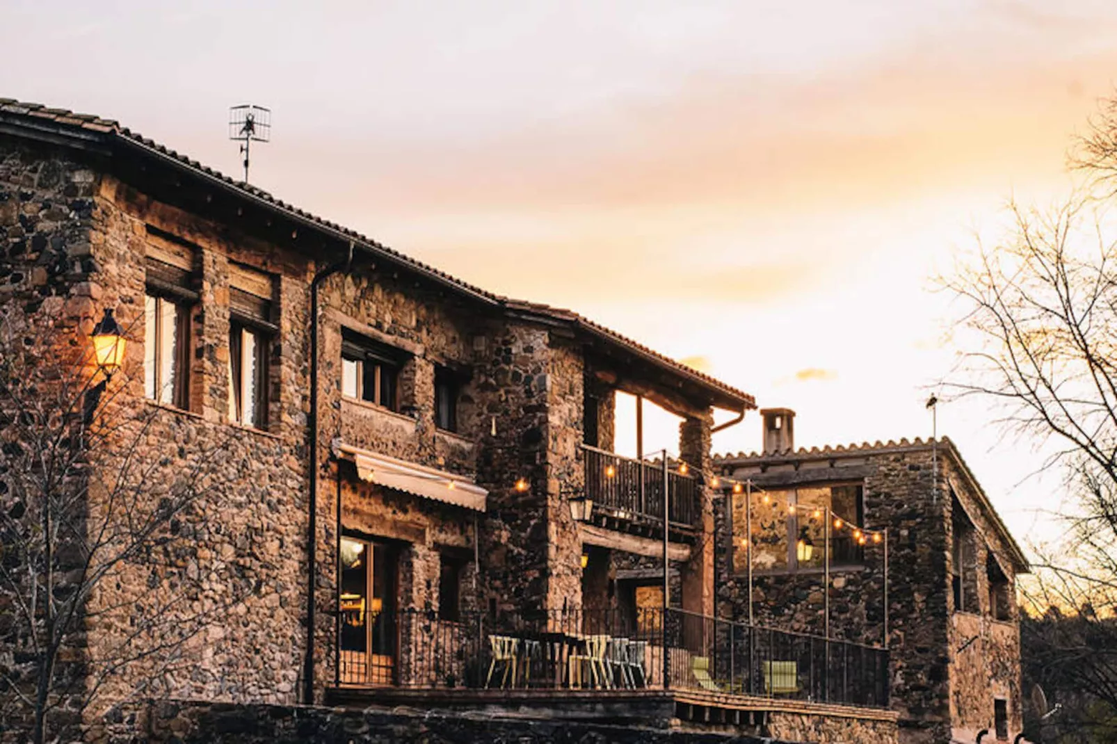 Mobil Home - Bungalow - Cottage à Montagut i Oix-Niet-getagd