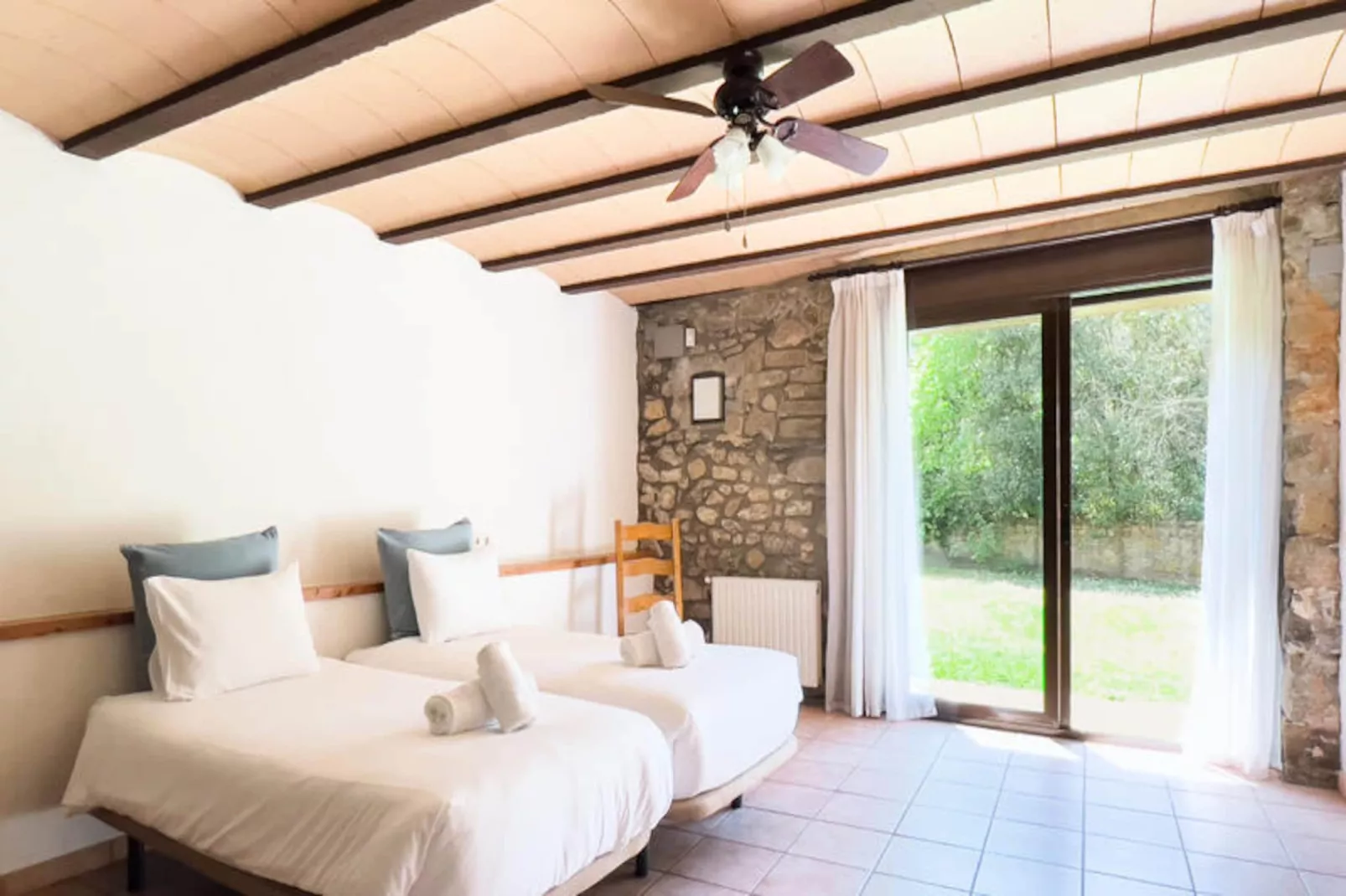 Mobil Home - Bungalow - Cottage à Beuda-Niet-getagd