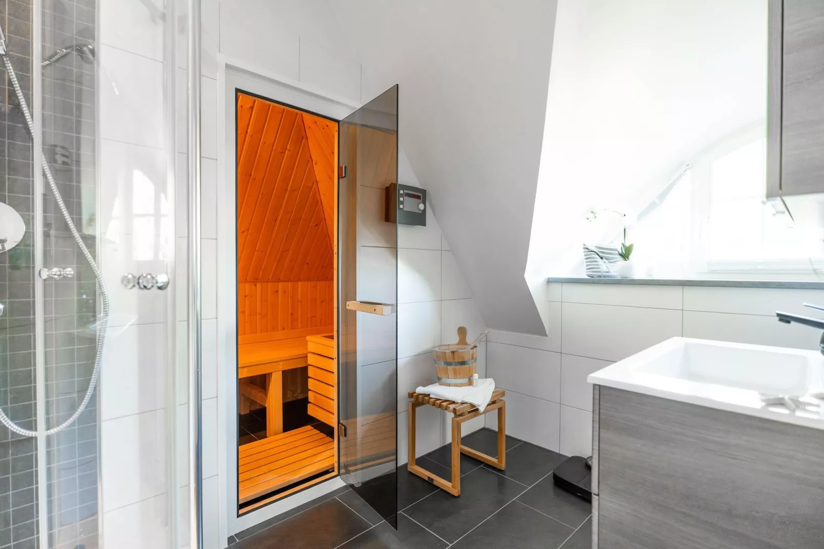 Haubenlerche 53-Sauna