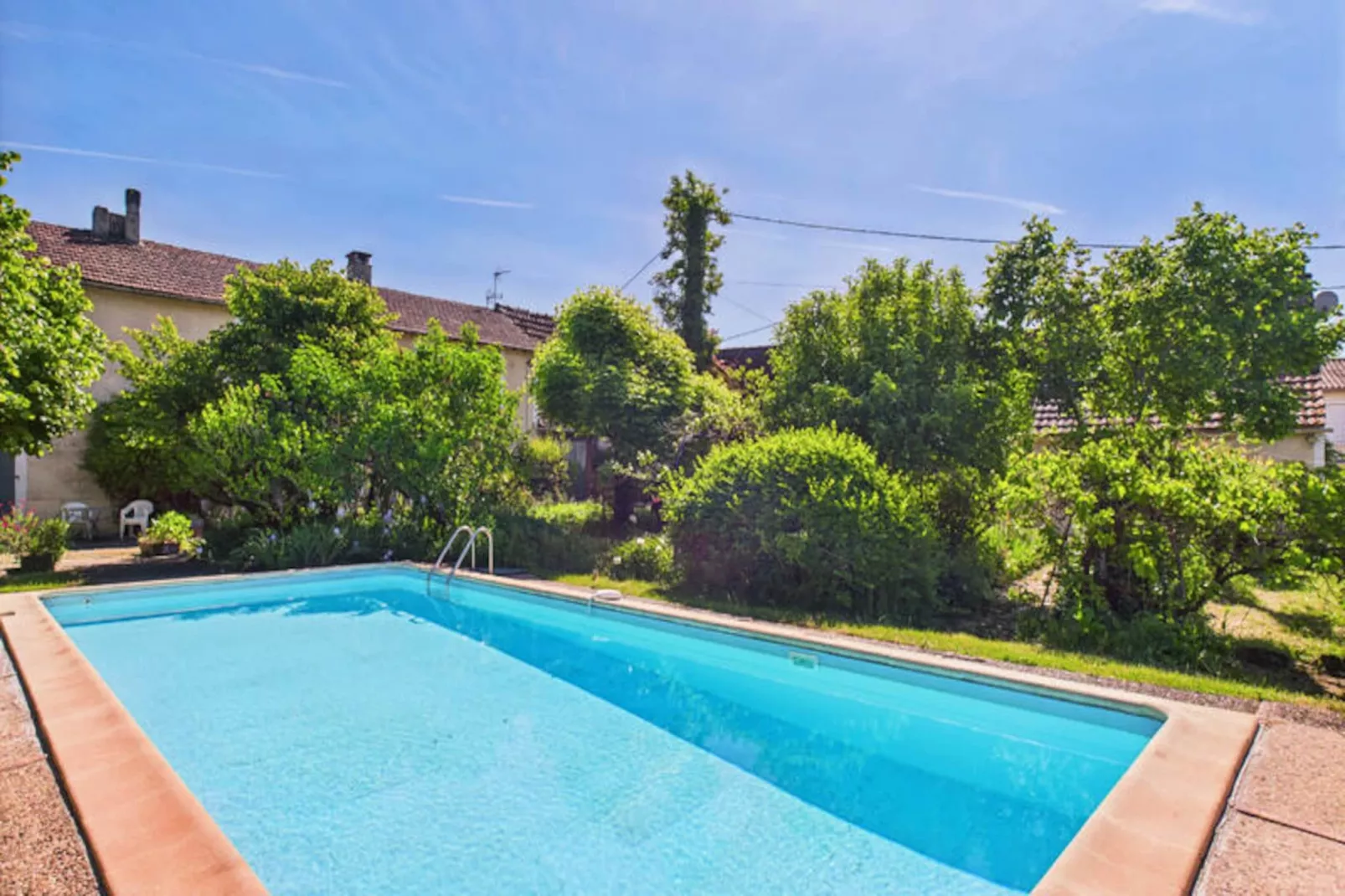 Maison à Montignac-Niet-getagd