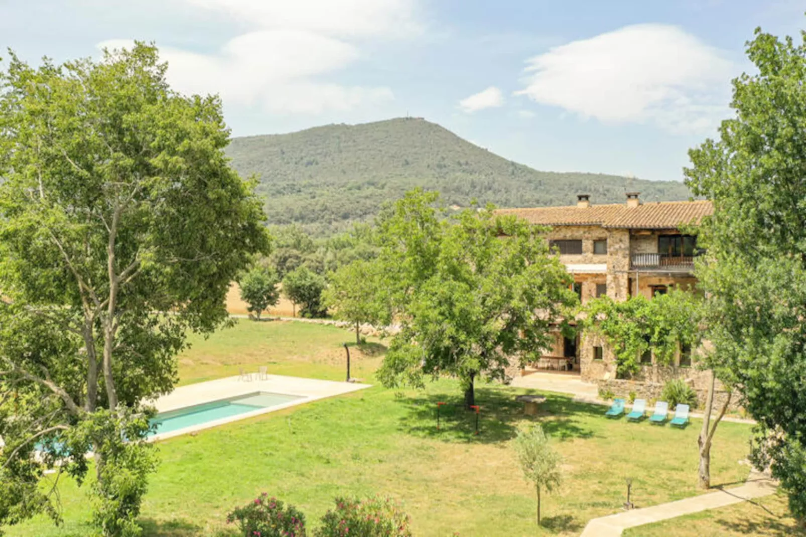 Mobil Home - Bungalow - Cottage à Montagut i Oix-Niet-getagd