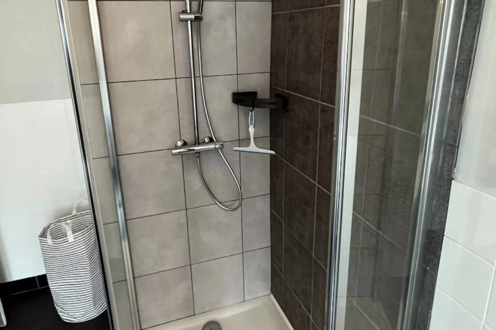 Maison à La Bourboule-Niet-getagd