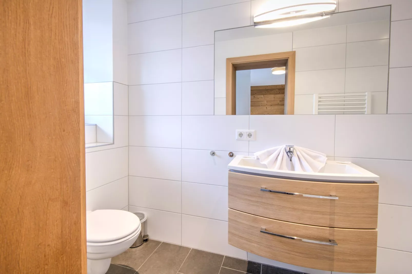 Brunner Apartment Top 2-Badkamer