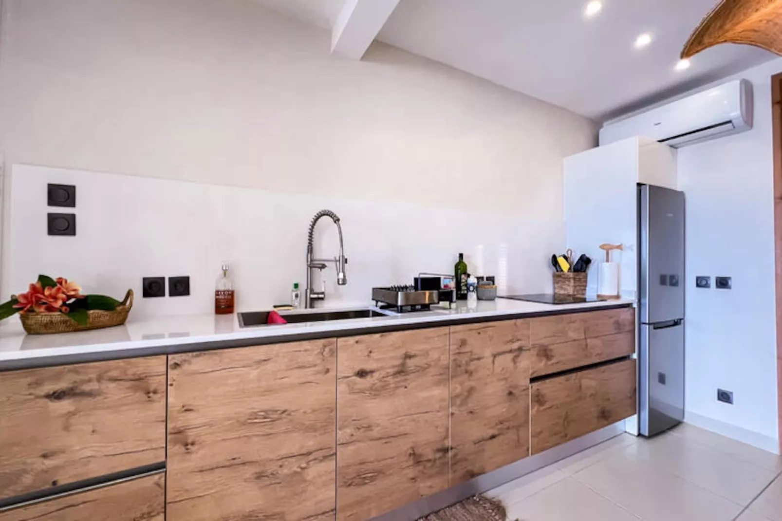 Maison à Terre de Haut-Niet-getagd