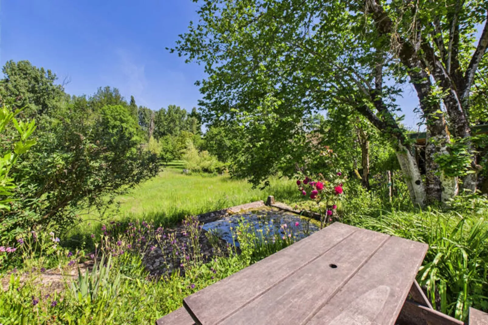 Maison à Montignac-Niet-getagd