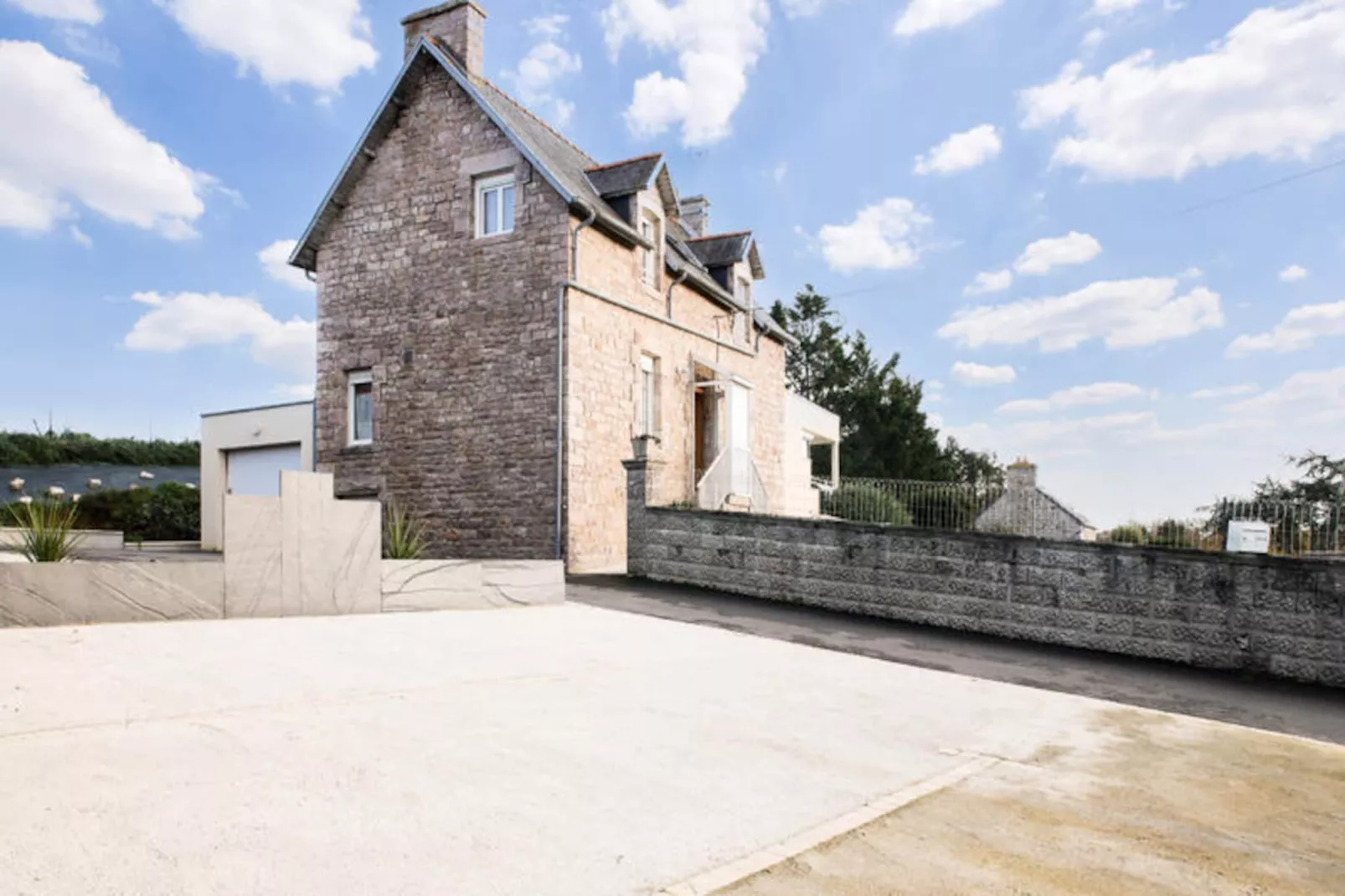 Maison à Erquy-Niet-getagd