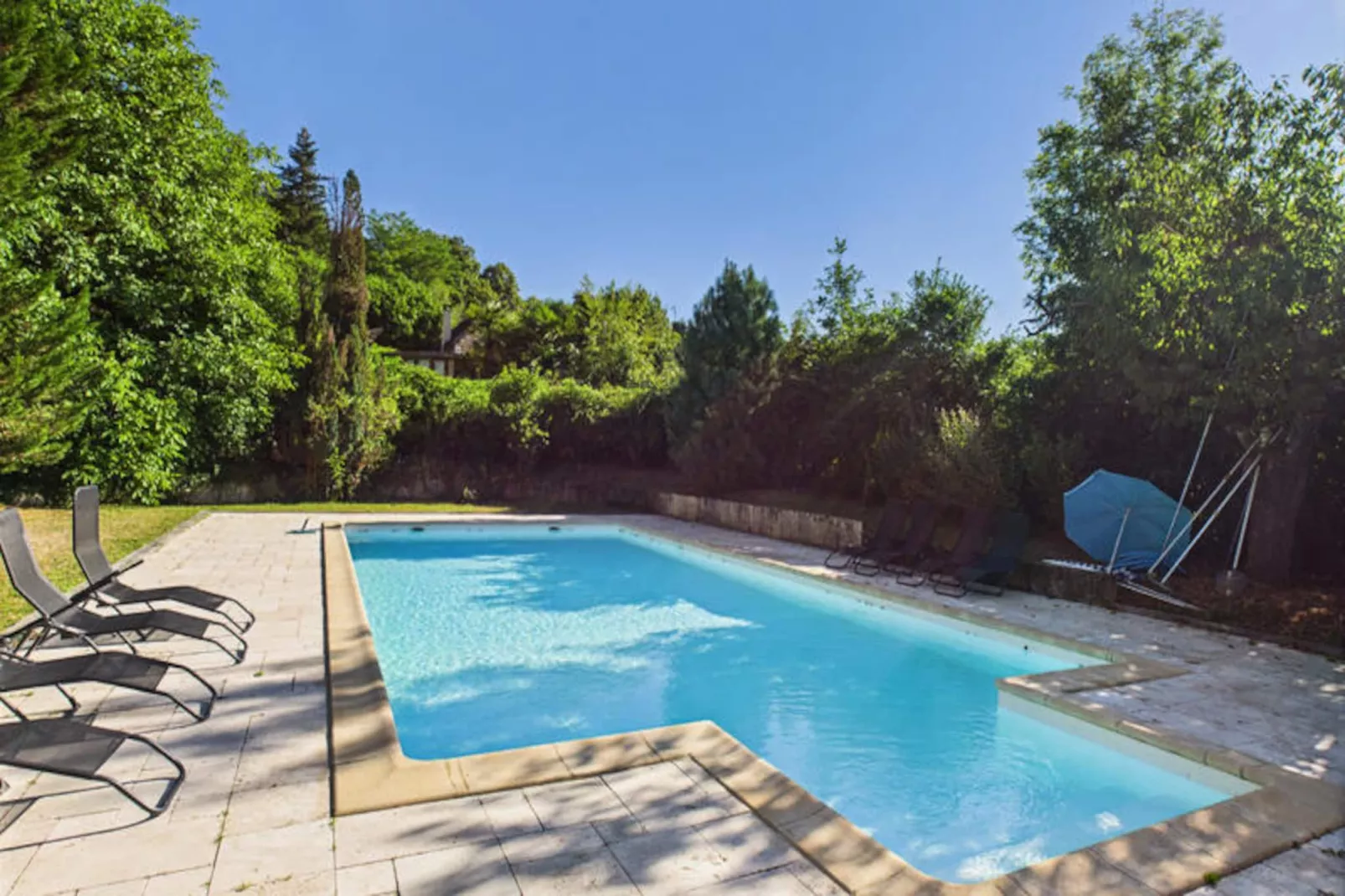 Maison à Peyzac le Moustier-Niet-getagd