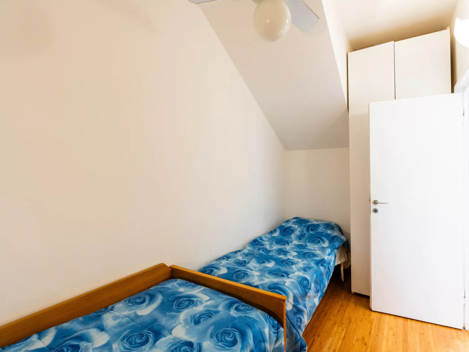 Capo Pino tra le Onde-Binnen