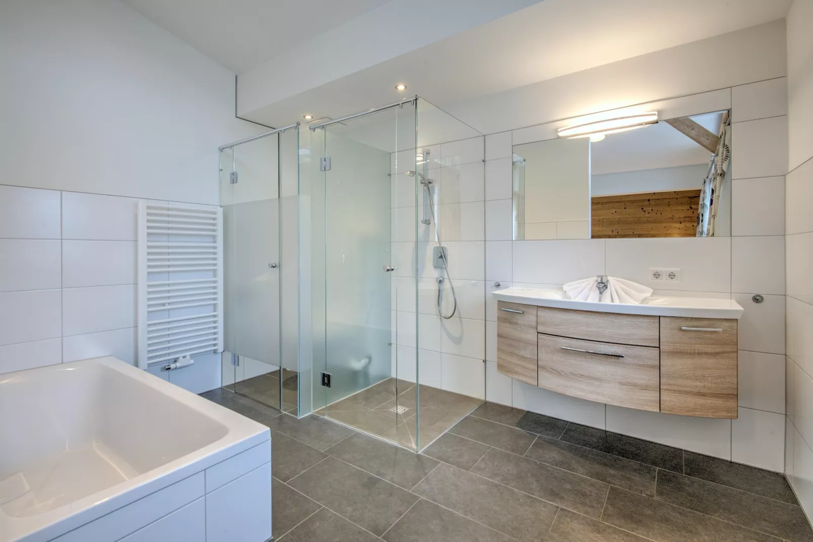 Brunner Apartment Top 7 Penthouse-Badkamer