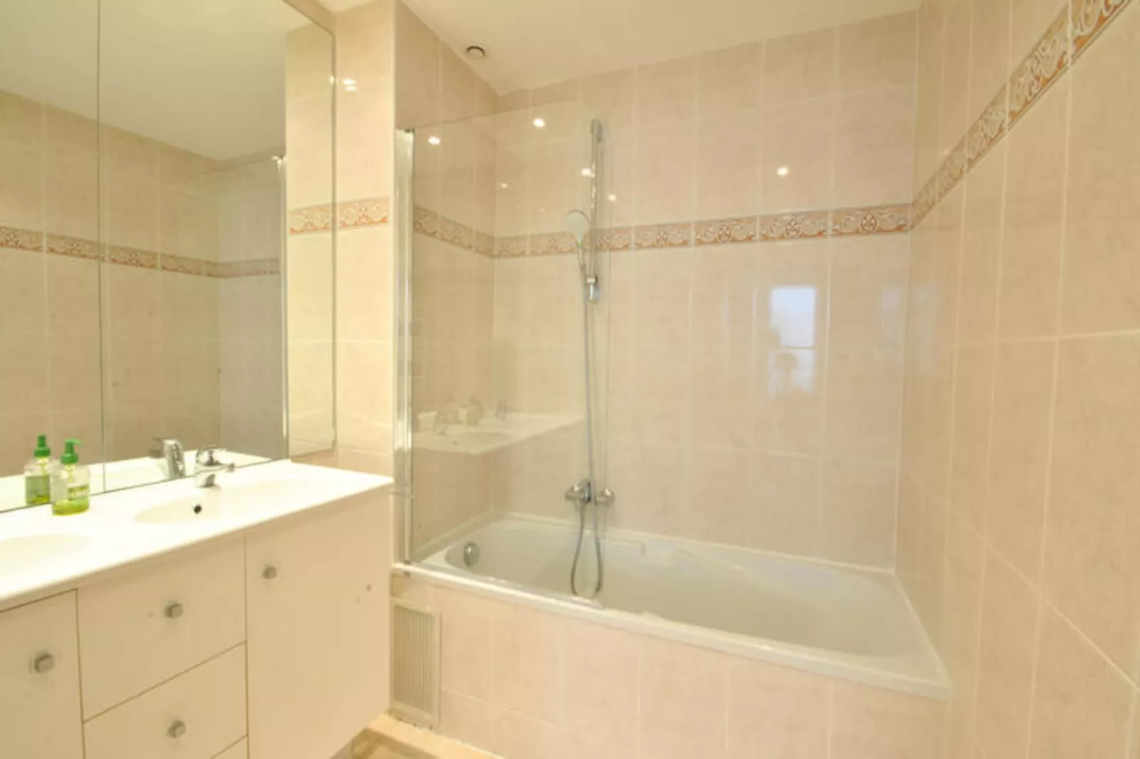 Appartements à Cannes-Niet-getagd