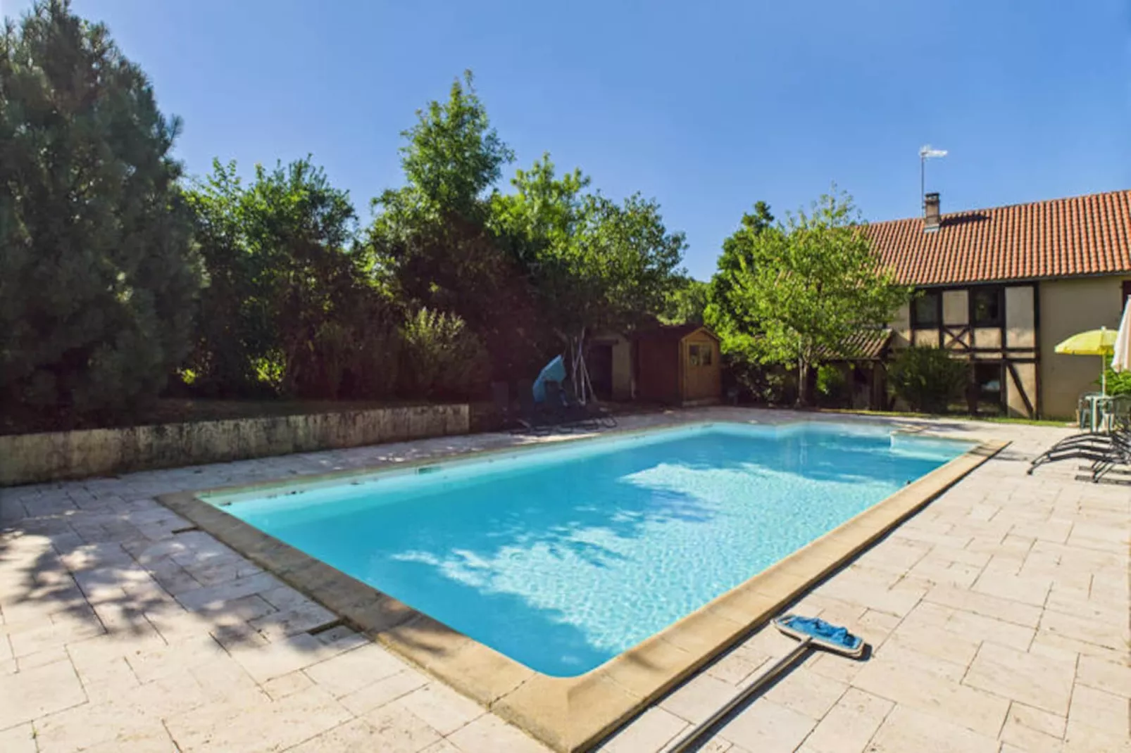 Maison à Peyzac le Moustier-Niet-getagd