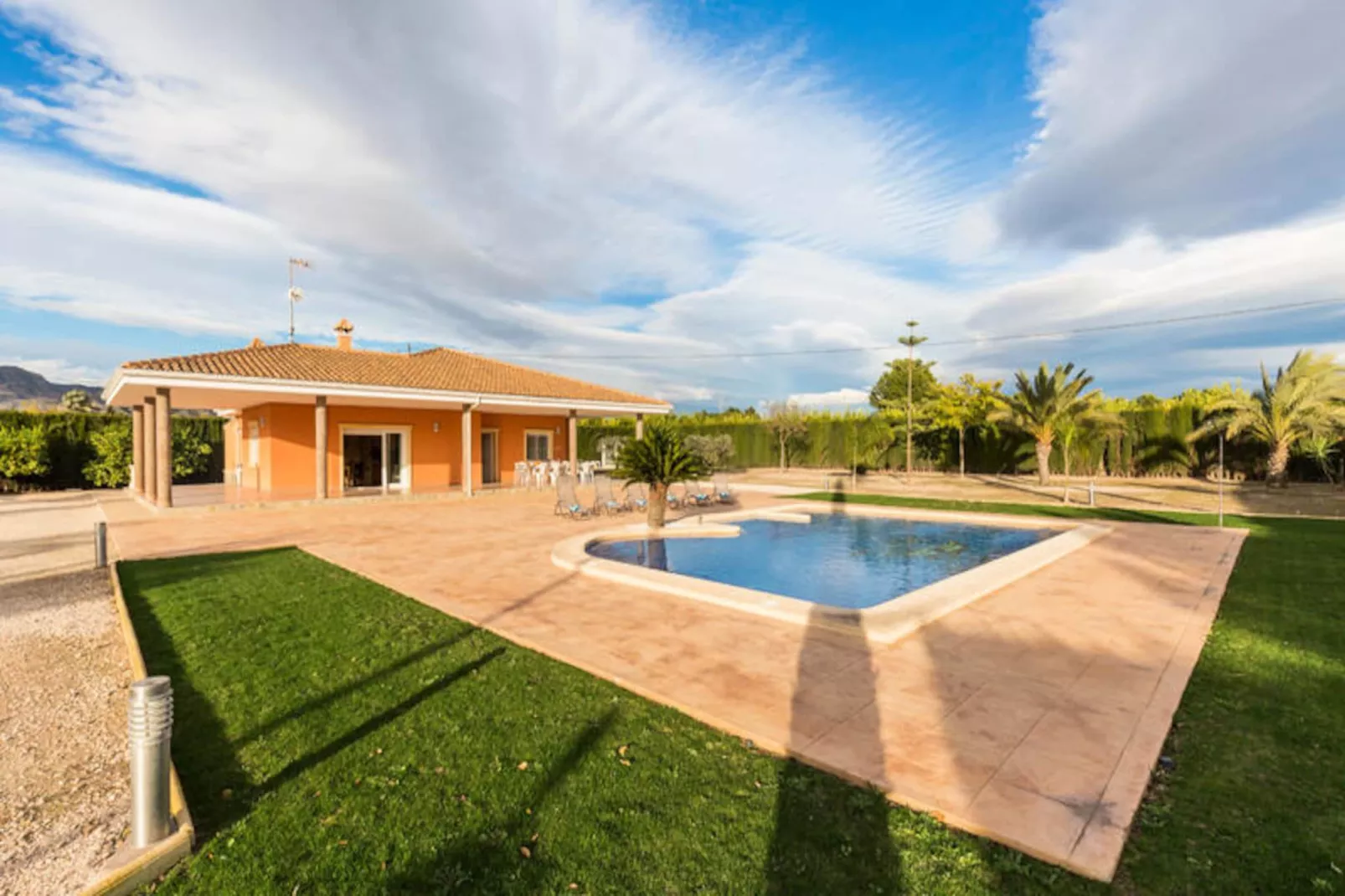 Maison à Crevillent-Niet-getagd