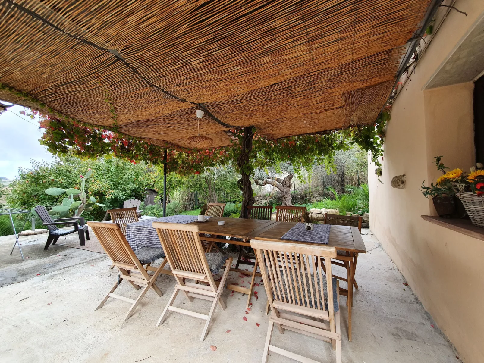 Baglio Anastè-Buiten