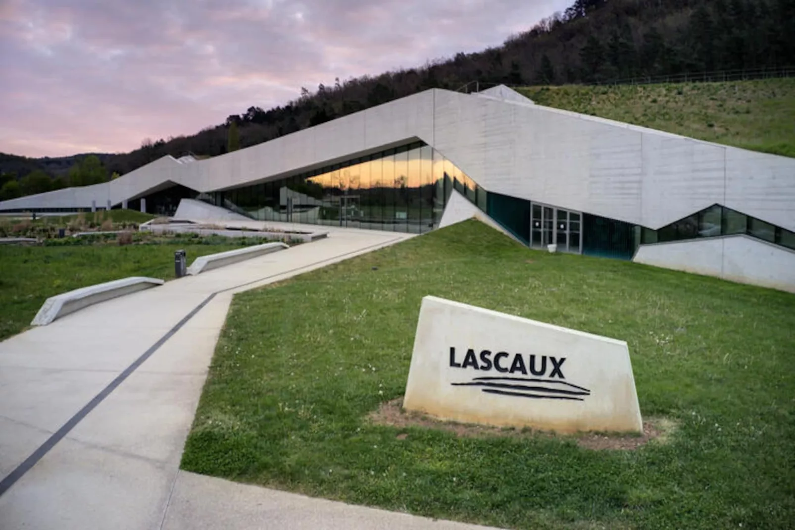 Maison à Peyzac le Moustier-Niet-getagd