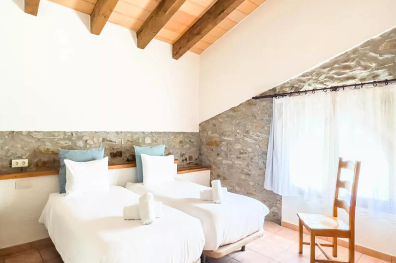 Mobil Home - Bungalow - Cottage à Beuda-Niet-getagd