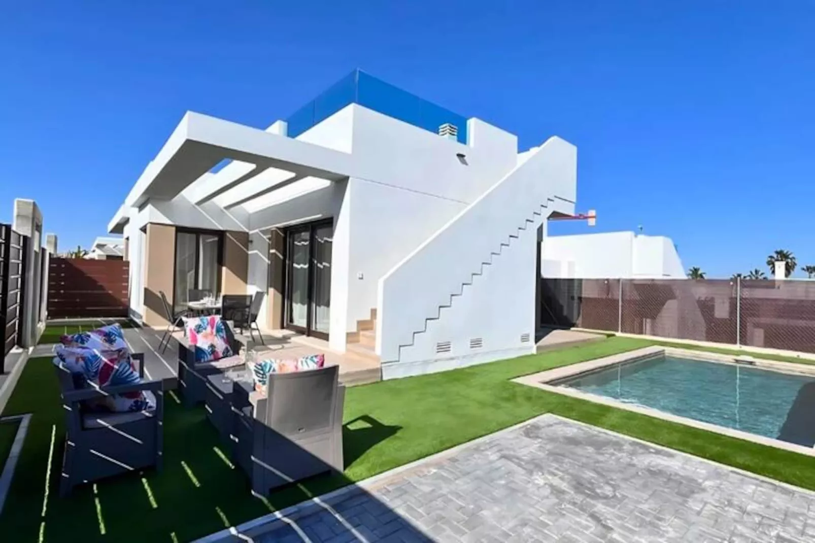 Golf, Soleil Et Piscine Priv&eacute;e Pour Un S&eacute;jour De R&ecirc;ve !-Niet-getagd