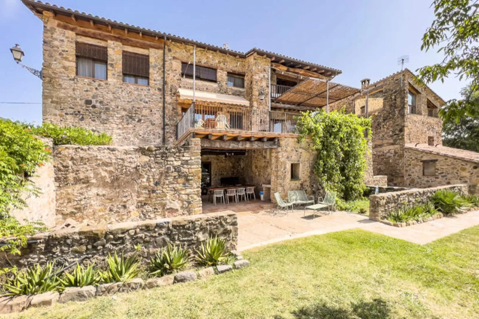 Mobil Home - Bungalow - Cottage à Montagut i Oix-Niet-getagd