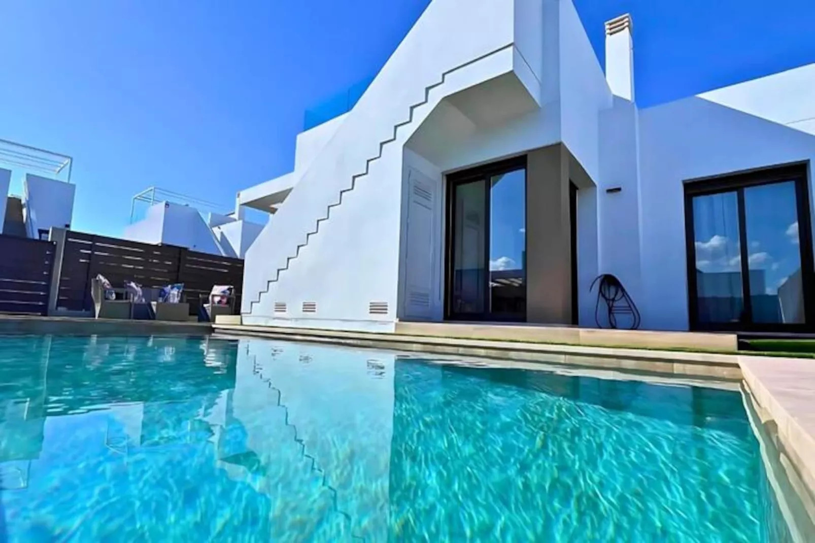 Golf, Soleil Et Piscine Priv&eacute;e Pour Un S&eacute;jour De R&ecirc;ve !-Niet-getagd