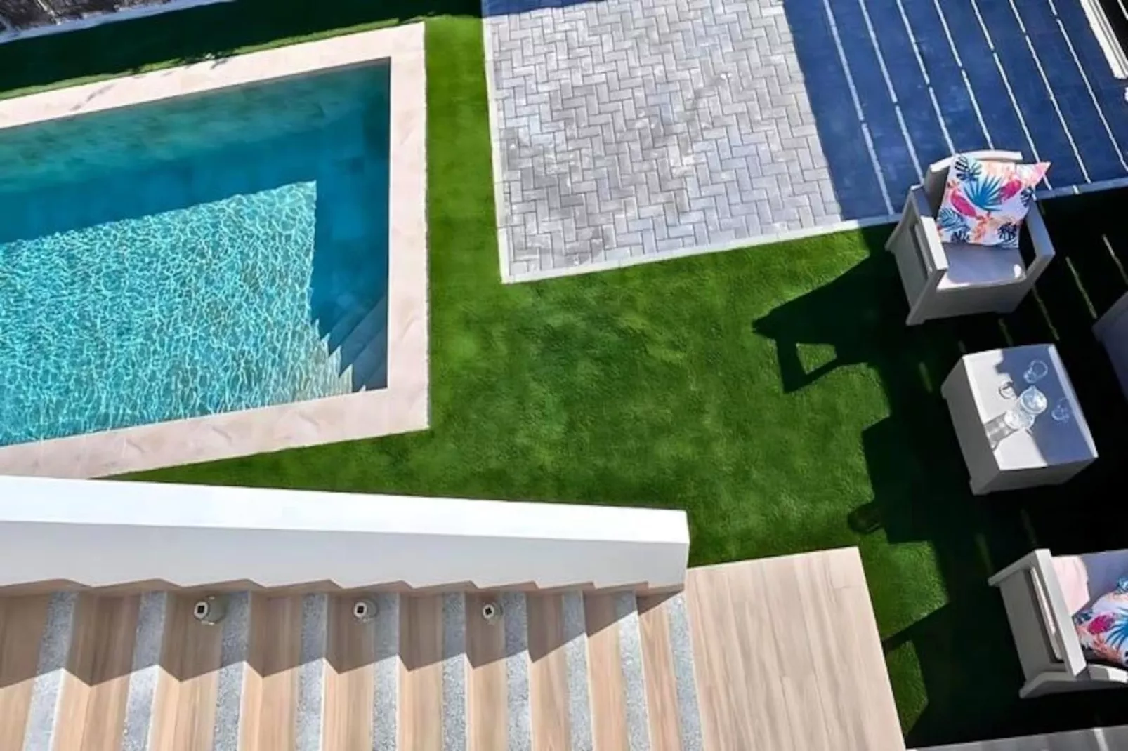 Golf, Soleil Et Piscine Priv&eacute;e Pour Un S&eacute;jour De R&ecirc;ve !-Niet-getagd