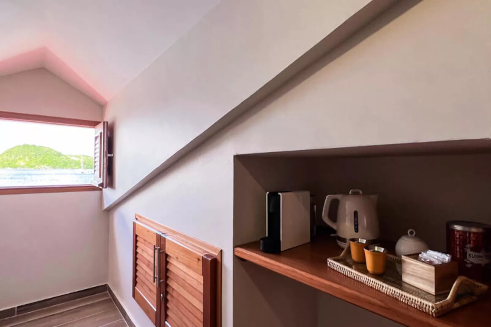 Maison à Terre de Haut-Niet-getagd