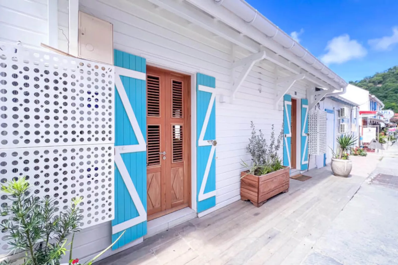 Maison à Terre de Haut-Niet-getagd