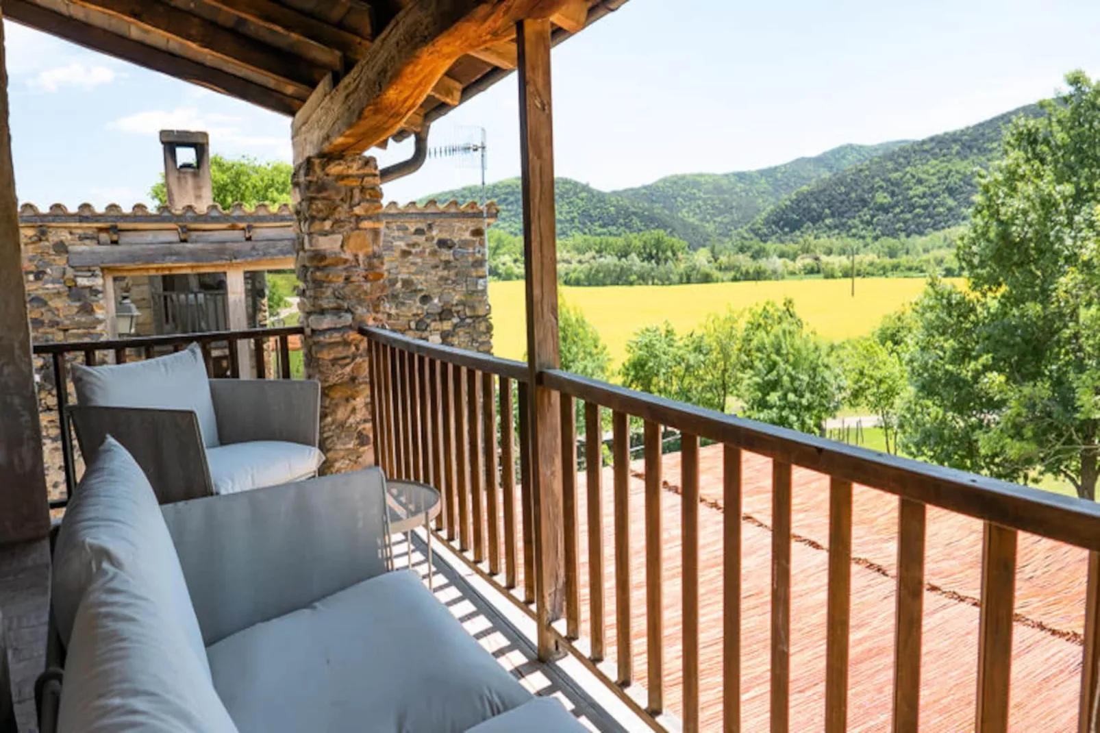 Mobil Home - Bungalow - Cottage à Montagut i Oix-Niet-getagd