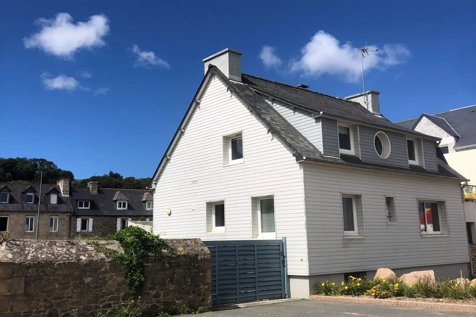 Holiday home in Perros-Guirec-Buitenkant zomer
