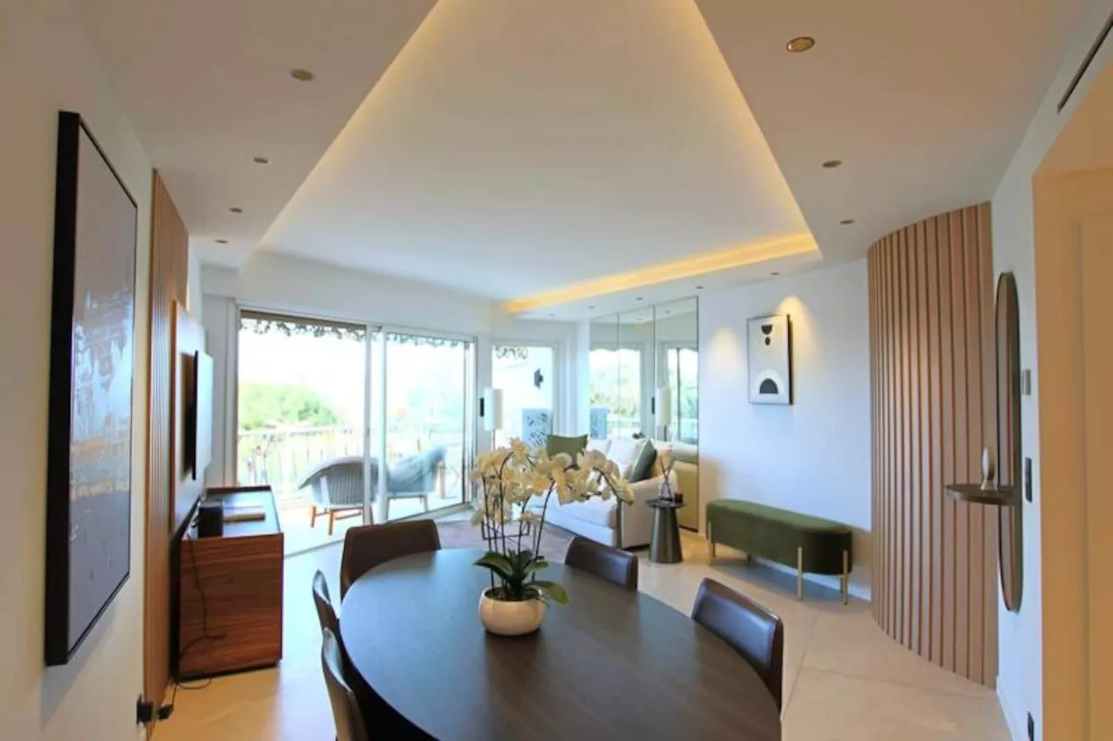 Résidence Appartement 3 Chambres En Suite De 105 M2 Sur Bld Croisette