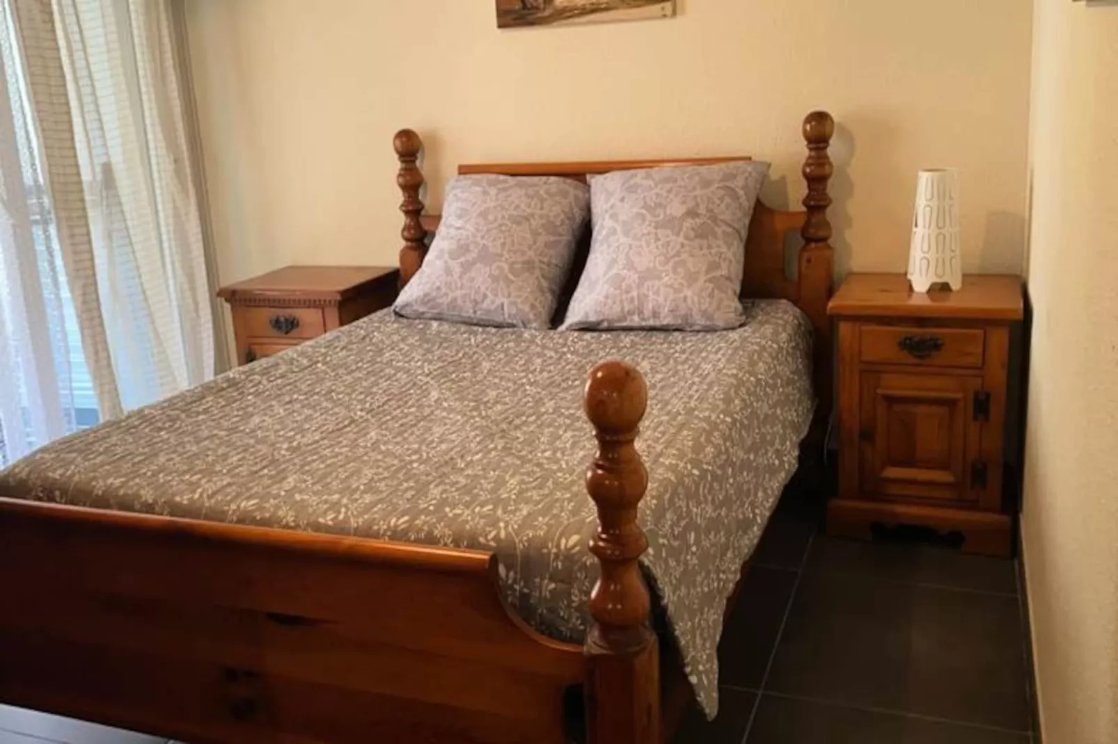 Beau T2 Bis Traversant Idéalement Situé