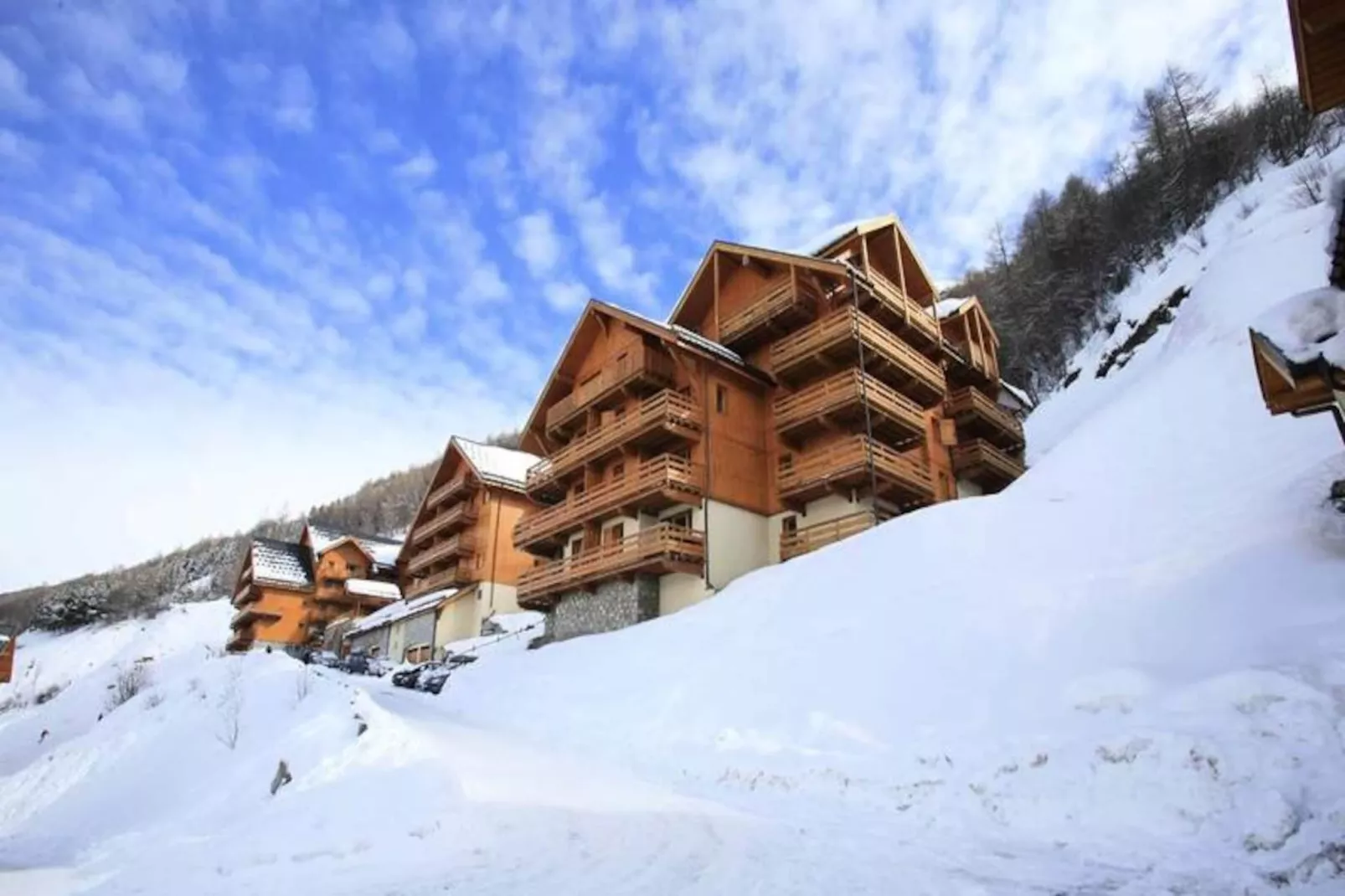 Résidence Odalys Le Hameau et Les Chalets de la Vallée d'Or ***
