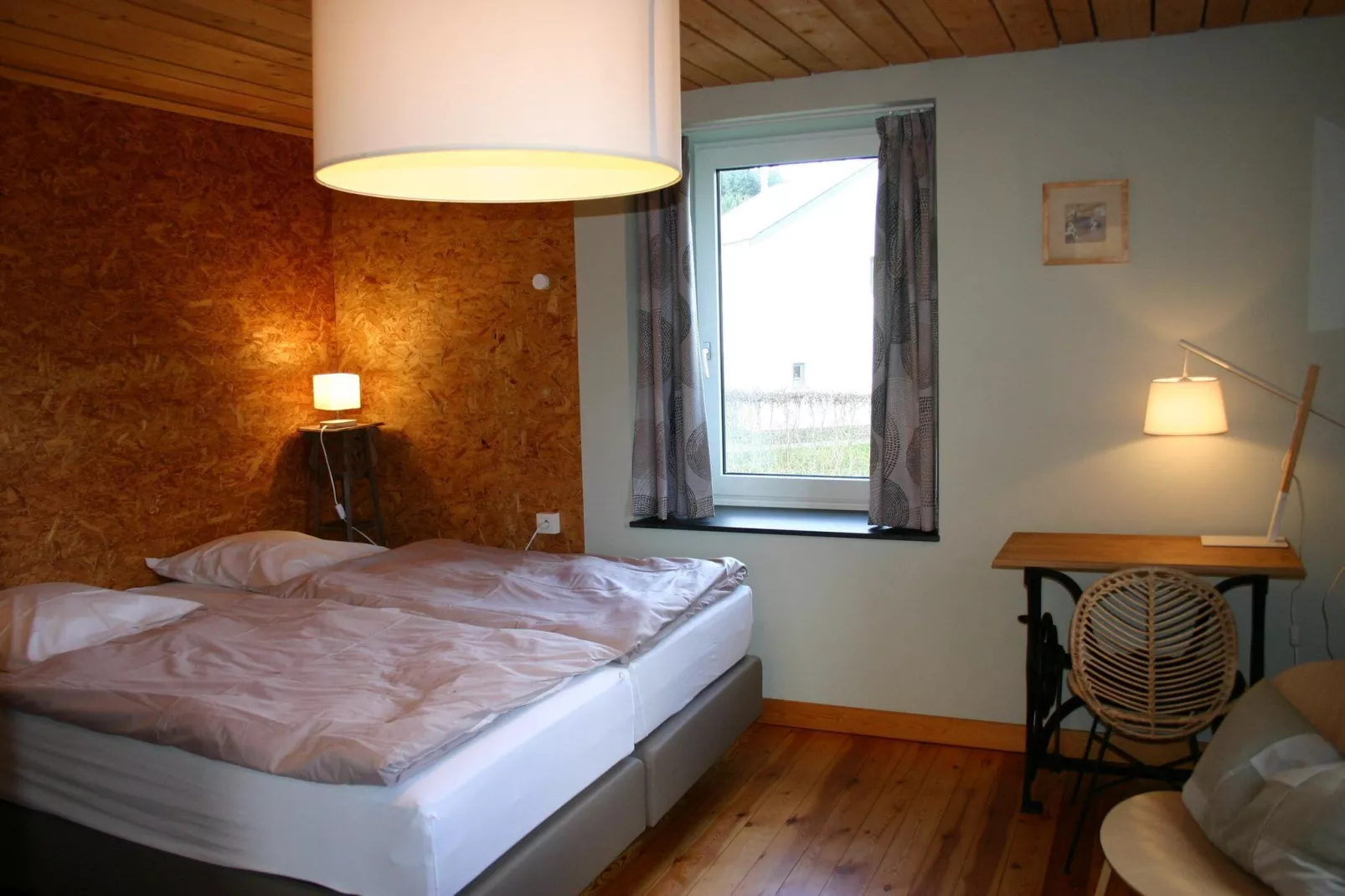 A la lisière de la forêt-Slaapkamer