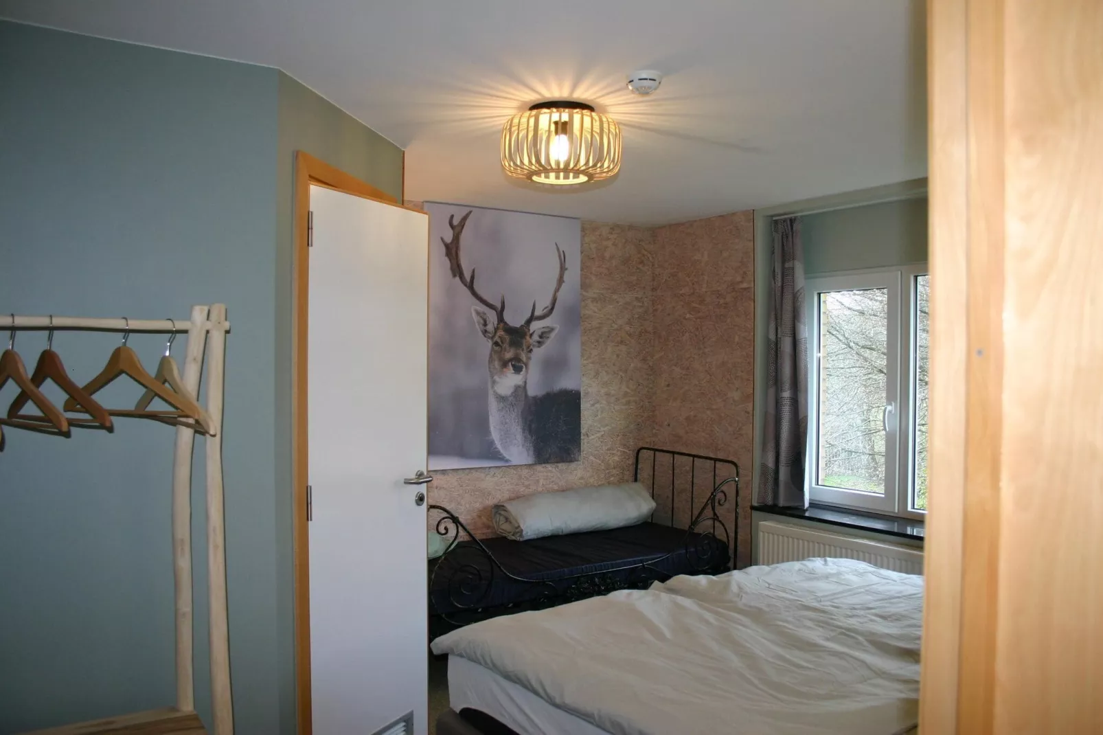 A la lisière de la forêt-Slaapkamer