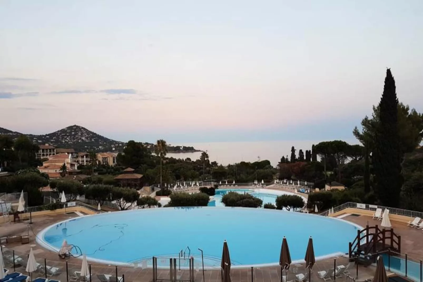 Cap Esterel En Famille - 2pièces Vue Mer Jardin Piscine Clim Parking Inclus