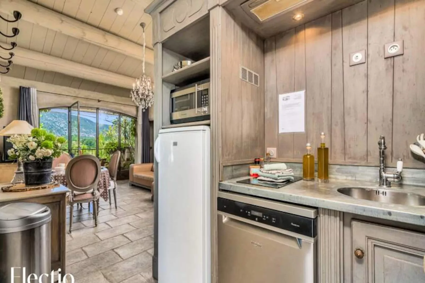 Loggia 8 Laurier | R&eacute;sidence Les Petitons