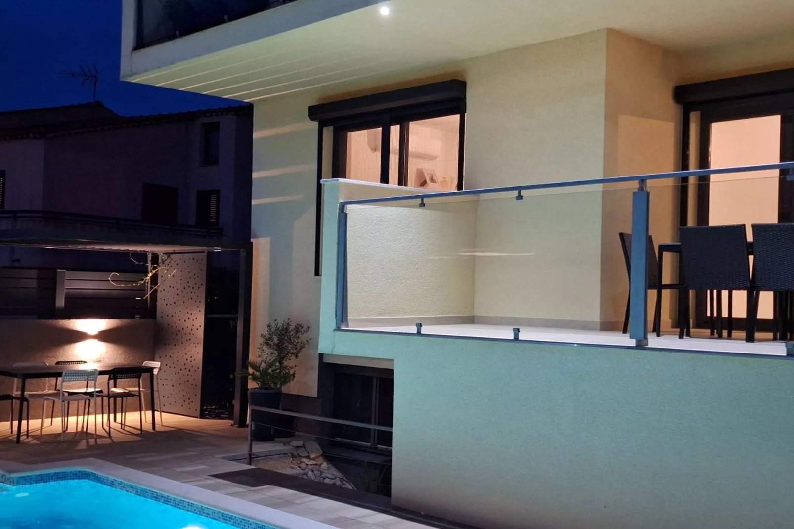 Apartment Cvita & Roza - Two Bedroom apartment with Terrace (Cvita) (A2)