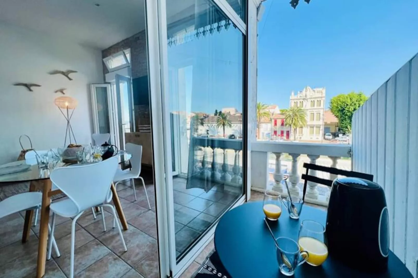 Résidence Terrasse Du Port -appartement 2 Chambres Avec Vue Sur Le Canal