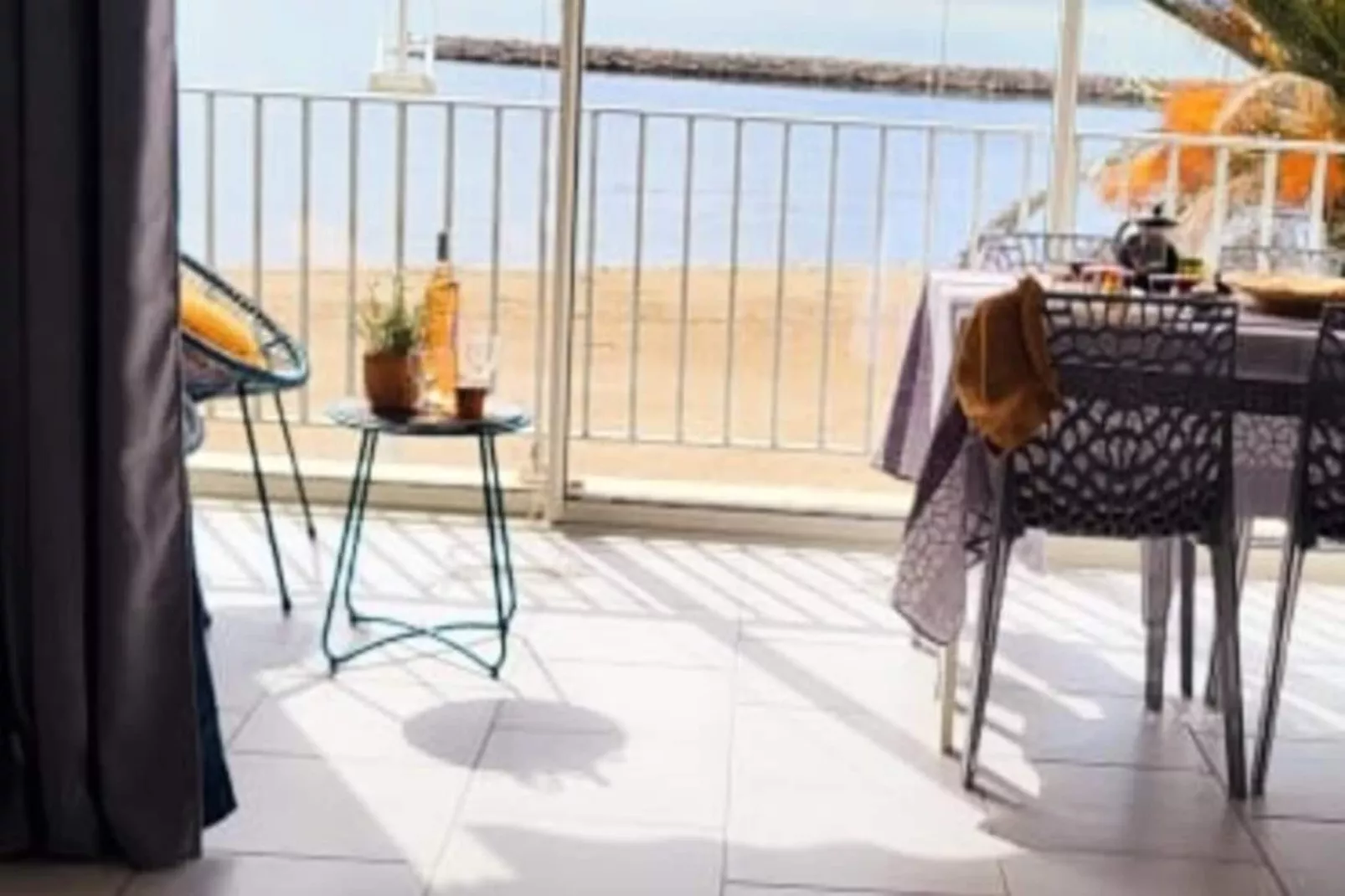 Résidence Le Royal : Vue &agrave; 180 Degr&eacute;s Sur La Mer !