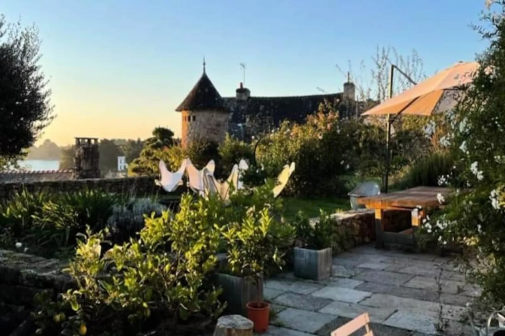 Maison De Caract&egrave;re Au C&oelig;ur De L&rsquo;&icirc;le-aux-moines