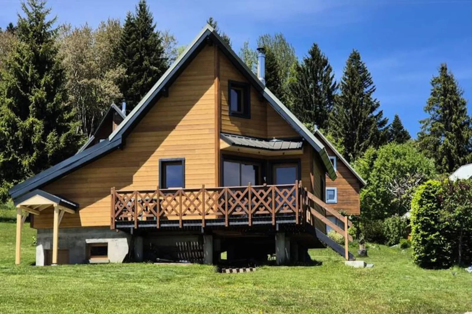 Chalet Nordique Pour 6 Personnes à La Féclaz - Piscine été