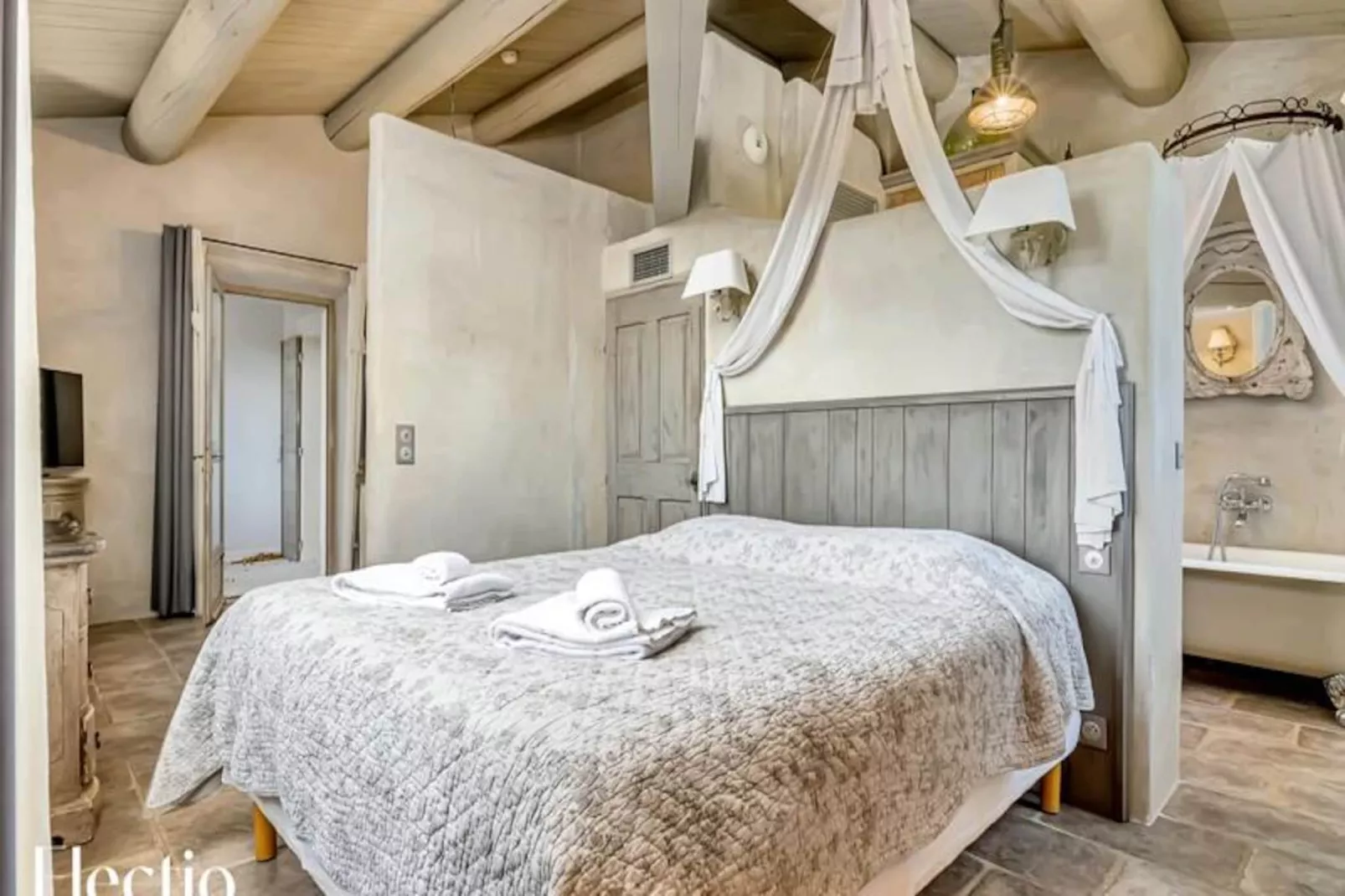 Loggia 9 Pin | R&eacute;sidence Les Petitons