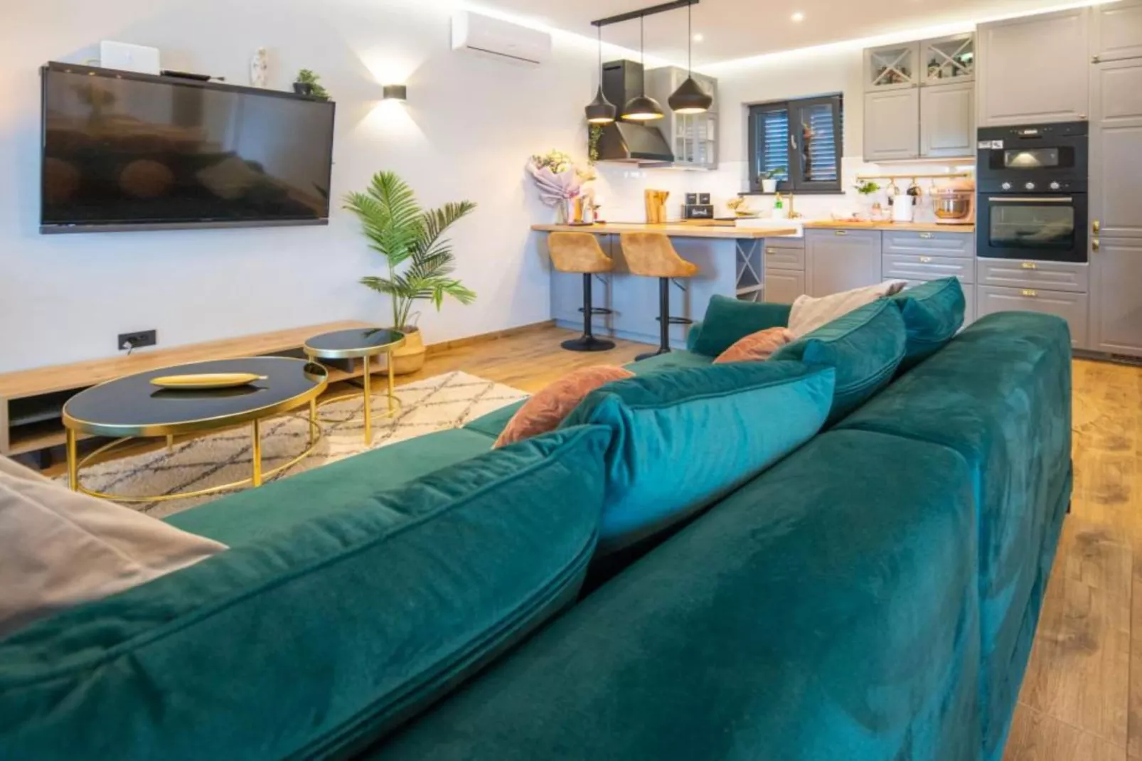 Lux Vintage House Bella Vita Biograd na Moru with Pool