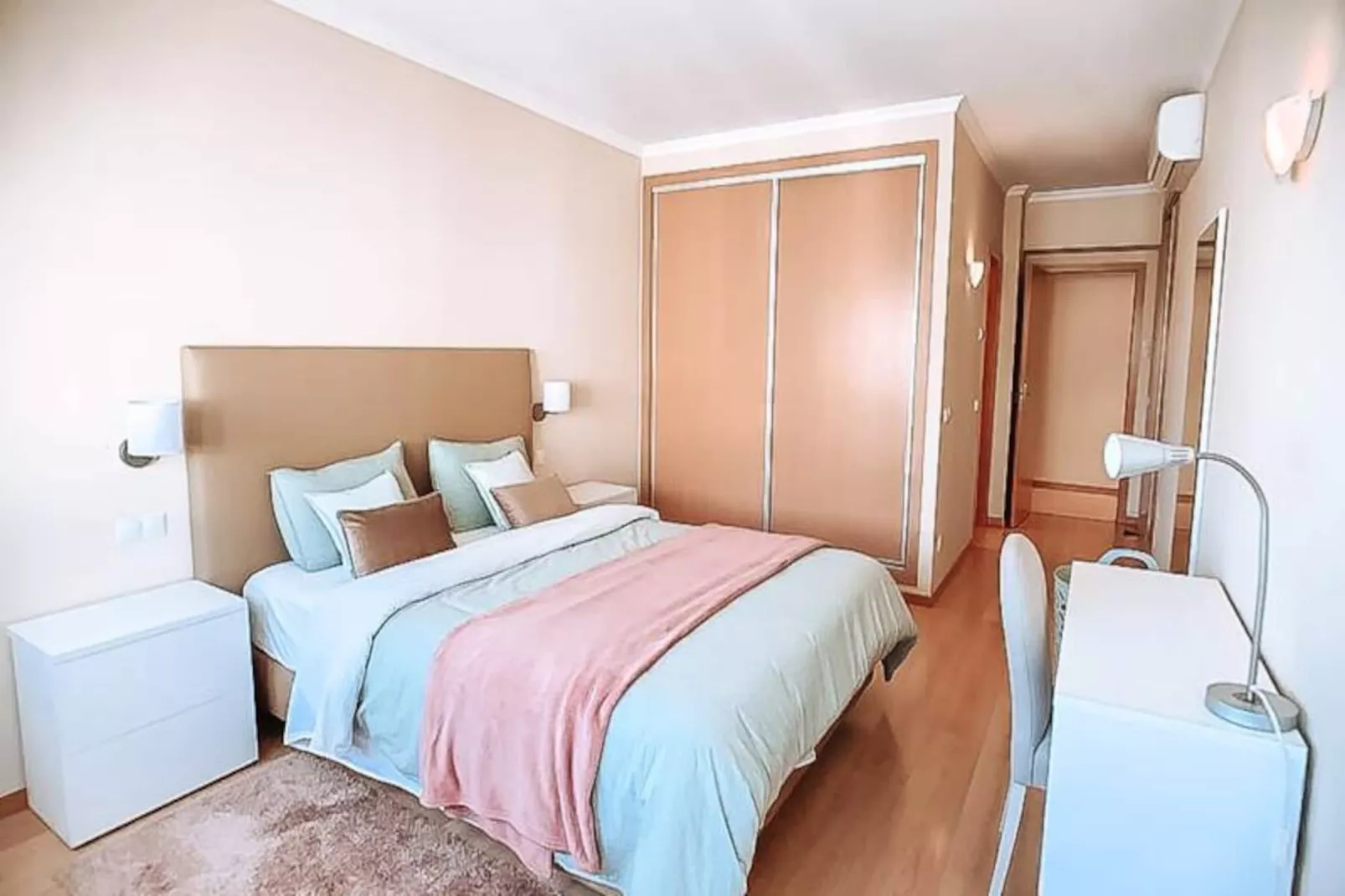 Plant Paradise Apartment