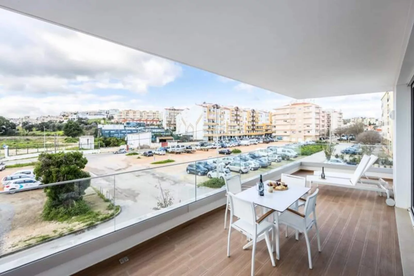 Adega Marina Apartments - Urban View