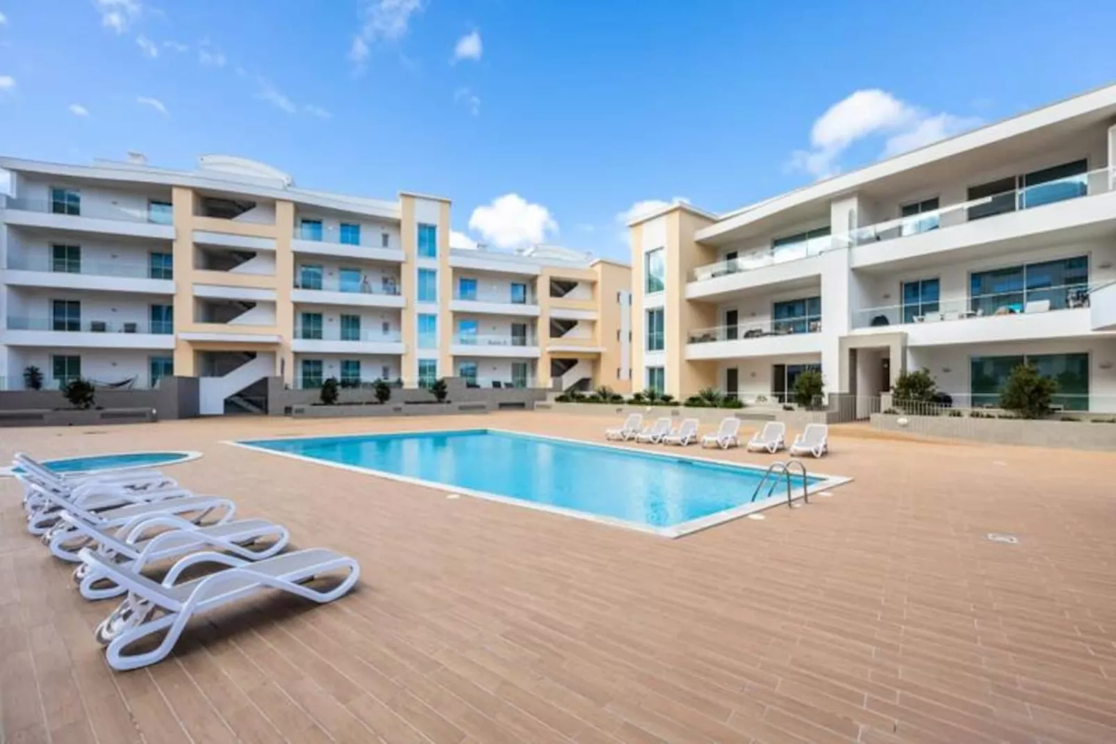 Adega Marina Apartments - Pool View
