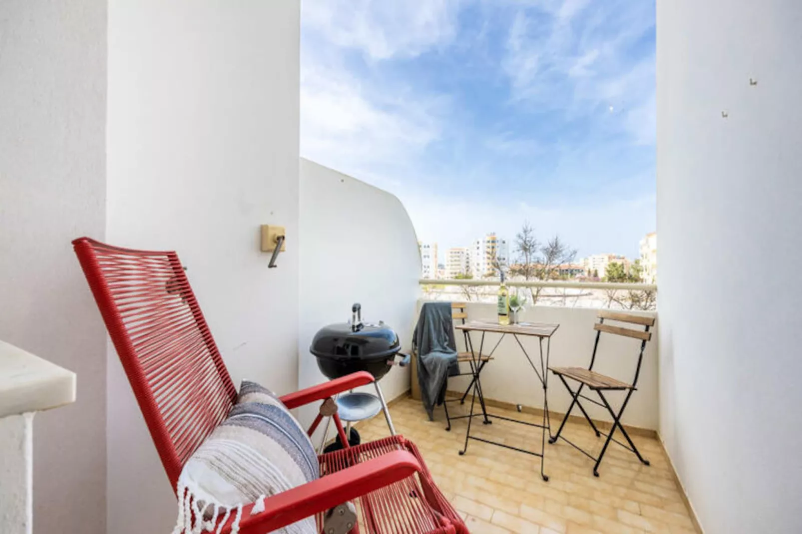 Stylish Seashore Apartment