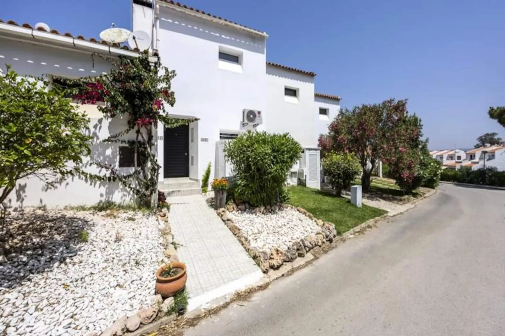 Alfamar Beach Apartment